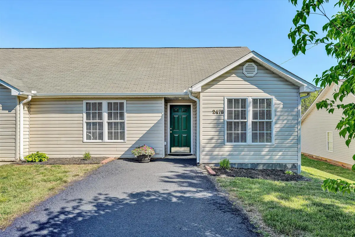 2478 Tuckawana Cir Nw, Roanoke, VA 24017 - #1