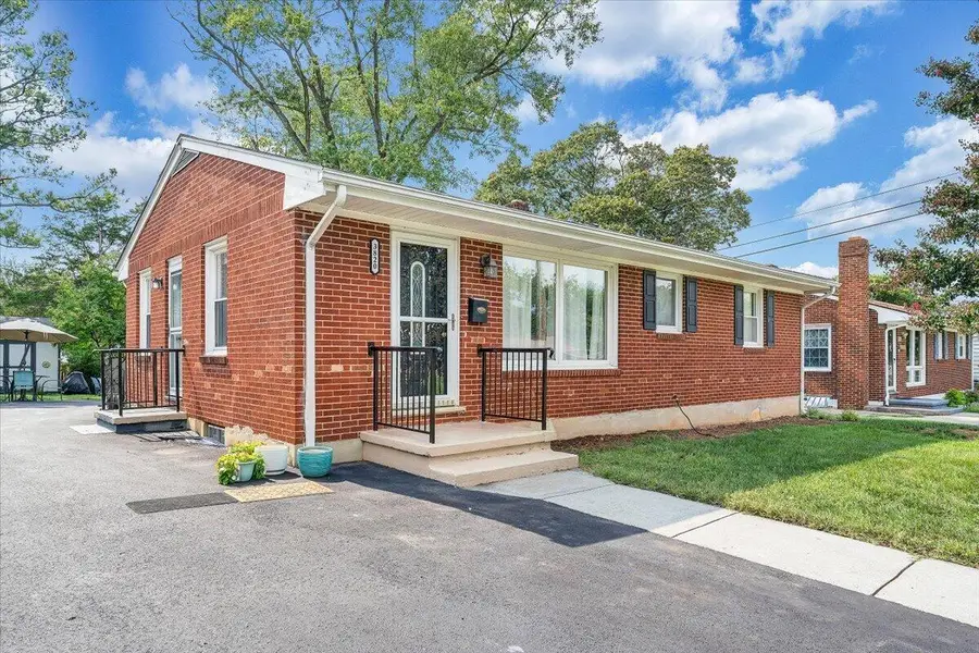 3820 Fleming Ave Ne, Roanoke, VA 24012 - #3