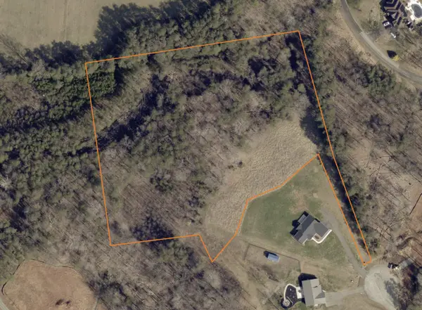 9 Belvior Cir, Moneta, VA 24121