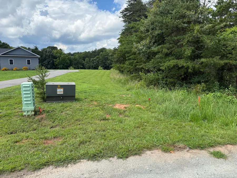 9 Belvior Cir, Moneta, VA 24121 - #2