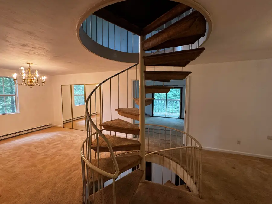 6613 Sylvan Brook Rd, Roanoke, VA 24018 - #2