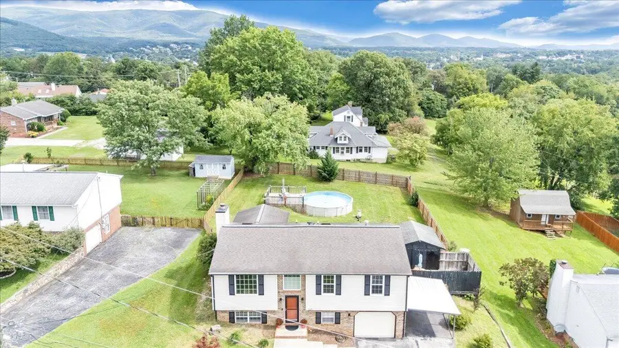 1104 Christy Cir, Salem, VA 24153 - #3