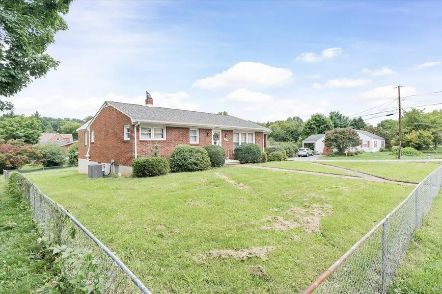 3707 Colonial Ave, Roanoke, VA 24018 - #2
