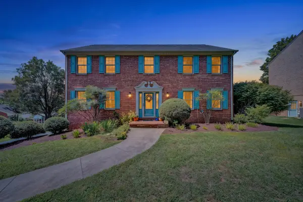 4916 Labradore Dr, Roanoke, VA 24012