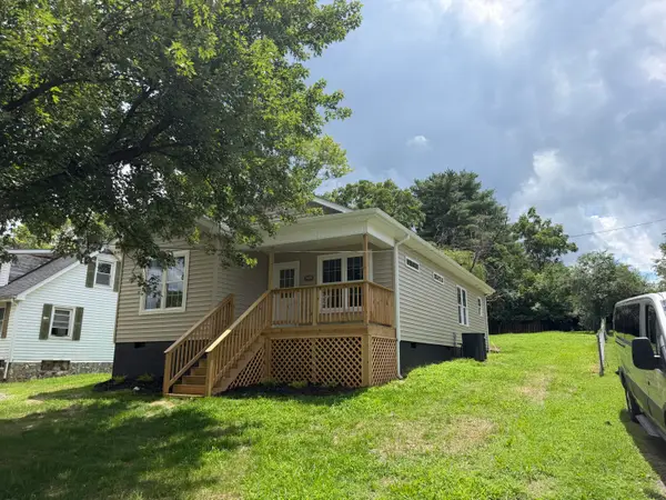 3432 Signal Hill Ave Nw, Roanoke, VA 24017