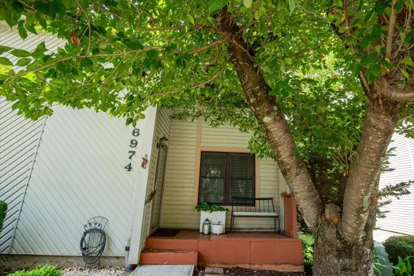 6974 Sweet Cherry Ct, Roanoke, VA 24019