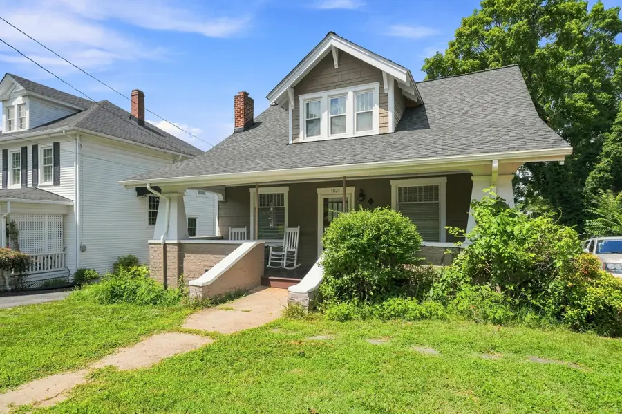 1831 Maiden Ln Sw, Roanoke, VA 24015 - #2