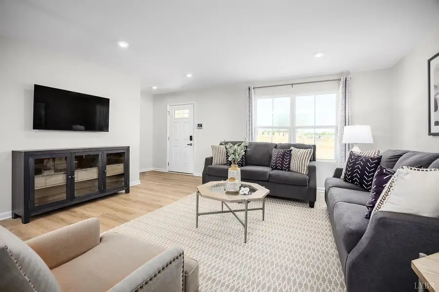 128 Johnston Park Dr, Salem, VA 24153 - #3