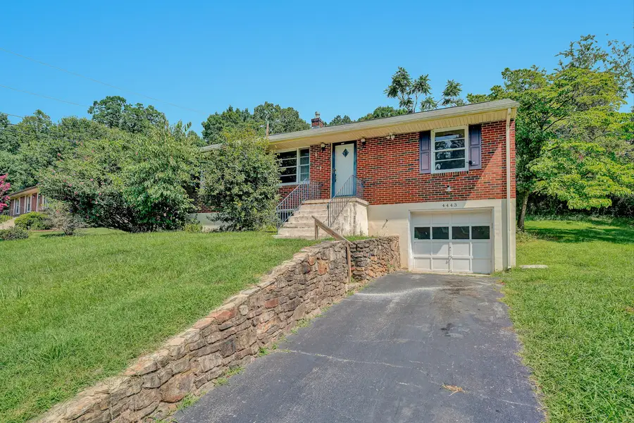 4443 Summit Dr Nw, Roanoke, VA 24017 - #3
