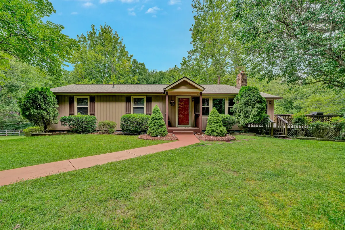 1005 Questor, Vinton, VA 24179 - #1