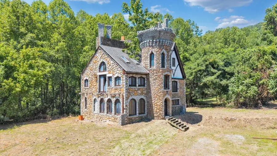 4077 Rocky Ford Rd, Bedford, VA 24523 - #2