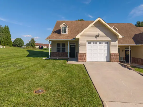 19 Hunters Valley Ln, Rocky Mount, VA 24151