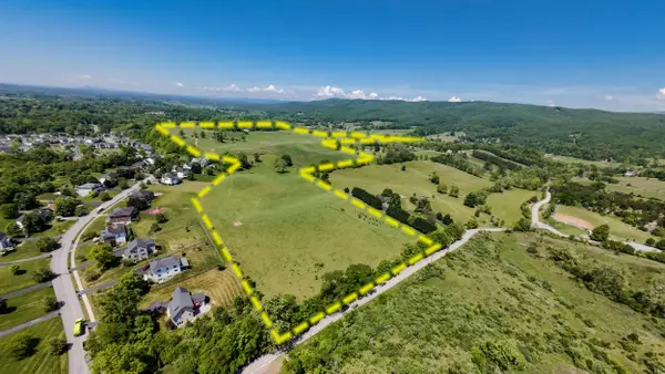 1801 Toms Creek, Blacksburg, VA 24060