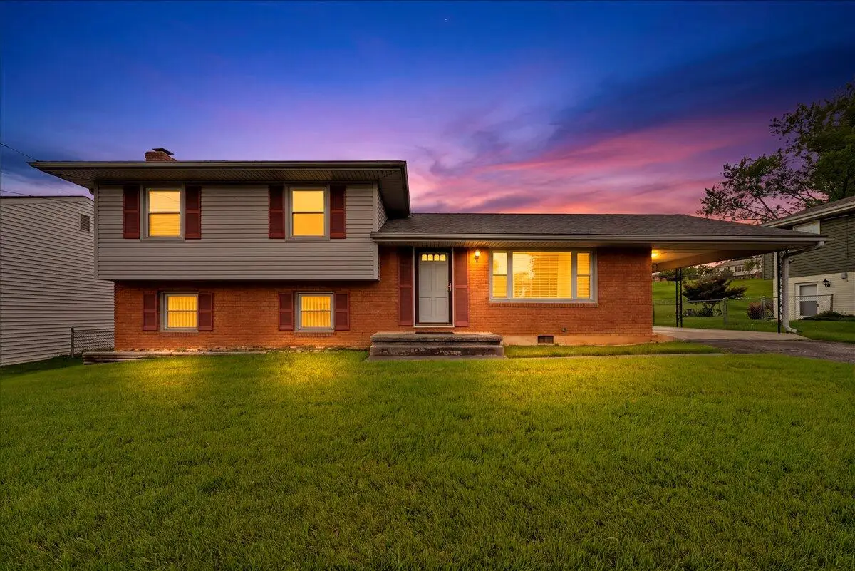 3917 Delavan St, Roanoke, VA 24018 - #1