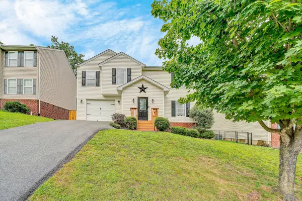 1917 Connors Run, Salem, VA 24153
