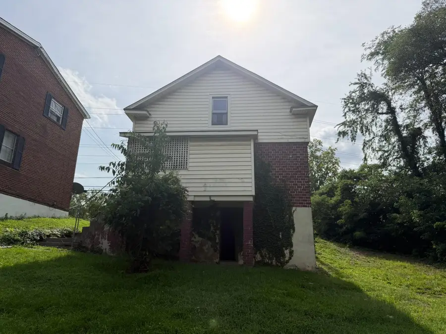 1431 Burrell St Nw, Roanoke, VA 24012 - #3