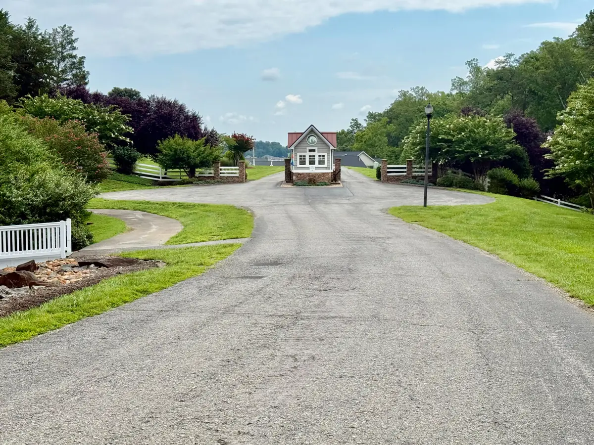 3A Emerald Bay, Moneta, VA 24121 - #1