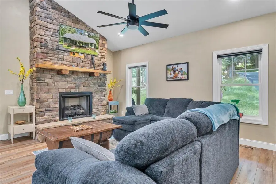 1226 Rendezvous Ln, Bedford, VA 24523 - #2