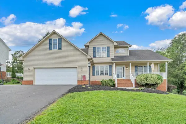 59 Eagle Ridge, Roanoke, VA 24012