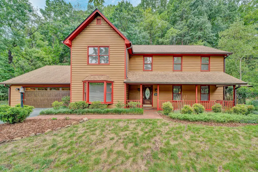 5864 Lakemont Dr, Roanoke, VA 24018 - #3