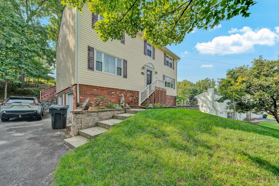 6015 Marsh Wren Ln, Roanoke, VA 24018 - #2