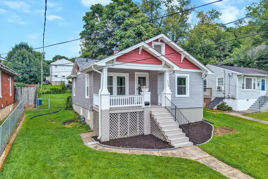1206 14th St Se, Roanoke, VA 24013 - #2