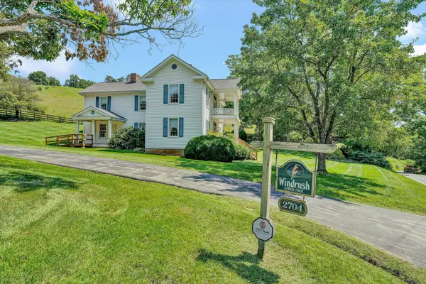 2704 Mountain Pass, Troutville, VA 24175