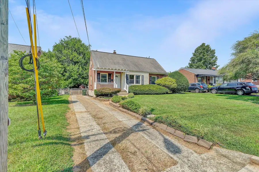303 Valleydale Ave, Salem, VA 24153 - #2