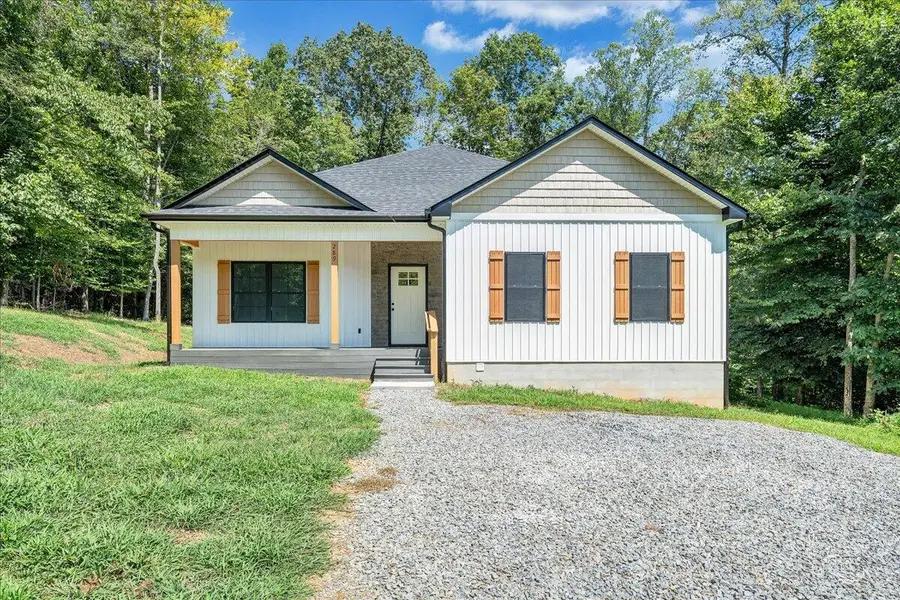 289 Spring Chase, Glade Hill, VA 24092 - #2