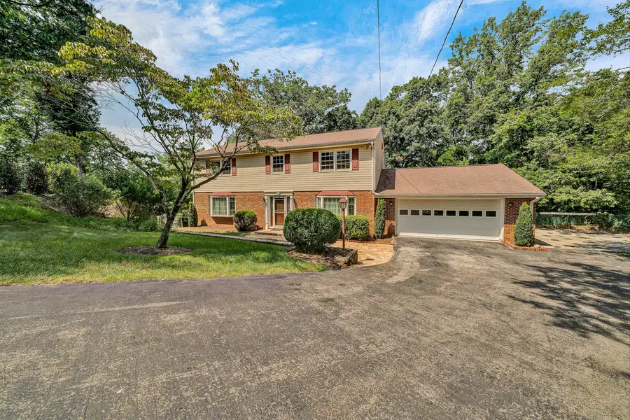 3782 Verona Trl, Roanoke, VA 24018 - #2