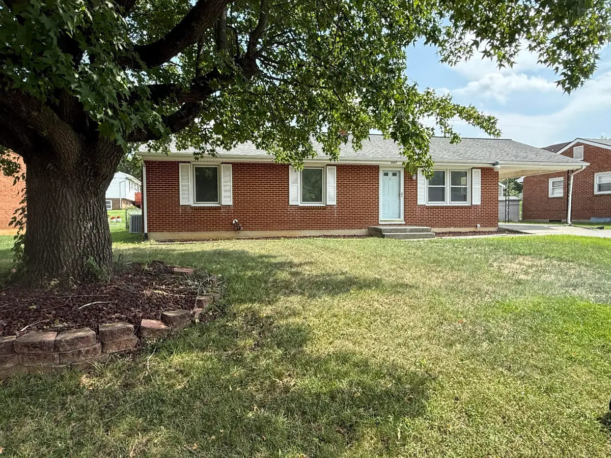 2627 Hillendale Dr Nw, Roanoke, VA 24017 - #1