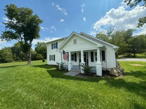 3536 Bradshaw Rd, Salem, VA 24153