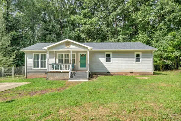 4562 Airport, Bassett, VA 24055