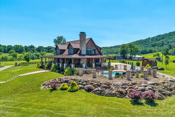 1237 Cochese Dr, Moneta, VA 24121