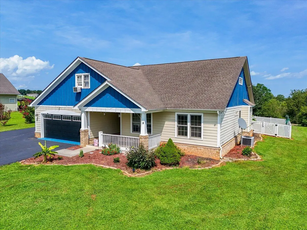 540 Nursery Rd, Boones Mill, VA 24065 - #1