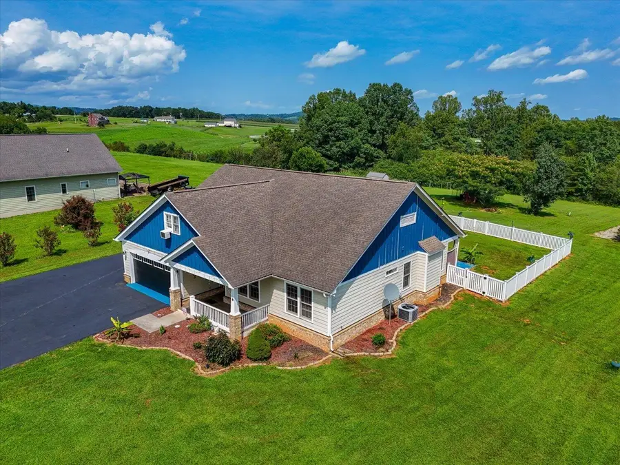 540 Nursery Rd, Boones Mill, VA 24065 - #3