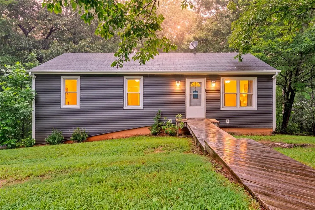 864 Harmony Rd, Boones Mill, VA 24065 - #1