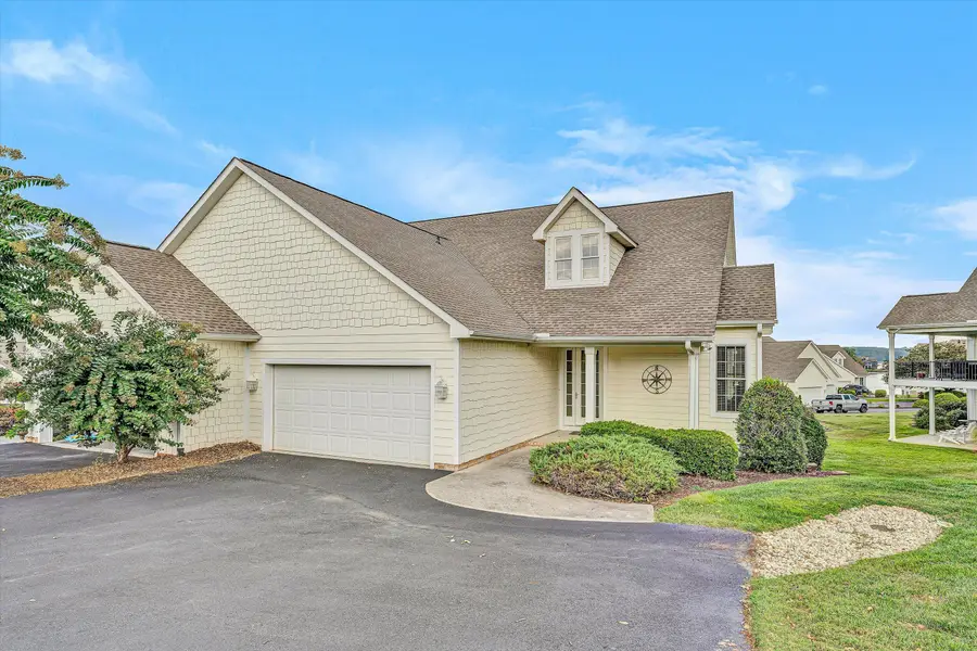 355 Haley Scott, Union Hall, VA 24176 - #2