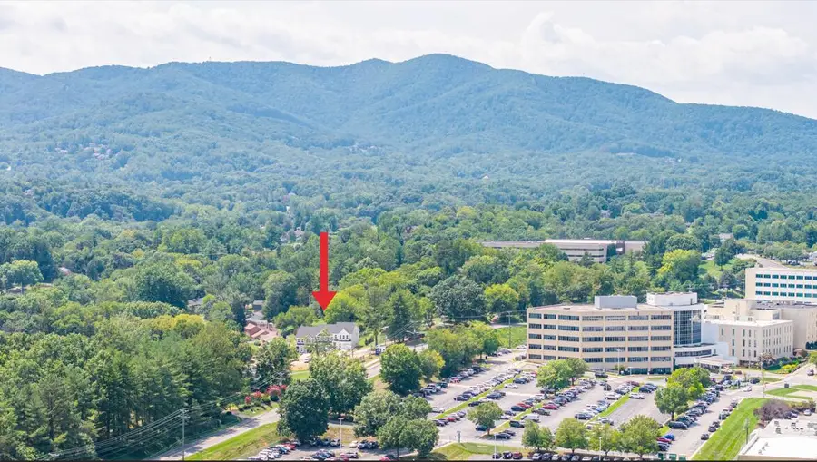 5049 Medmont Cir Sw, Roanoke, VA 24018 - #3