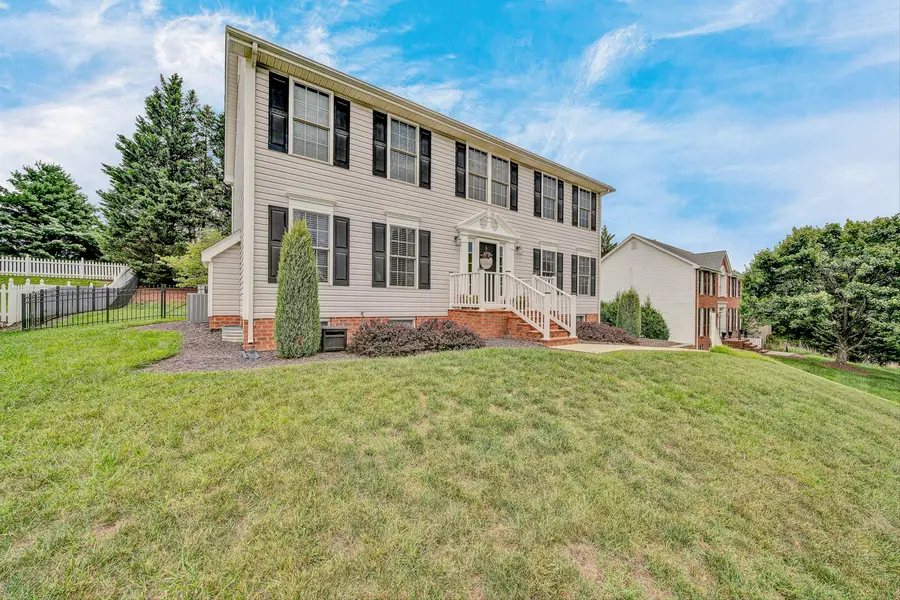 128 Diamond Rd, Salem, VA 24153 - #2