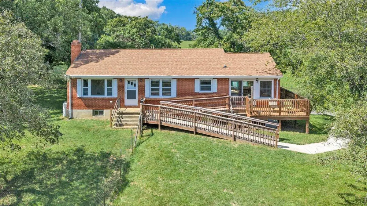 7815 Lee Hwy, Troutville, VA 24175 - #1