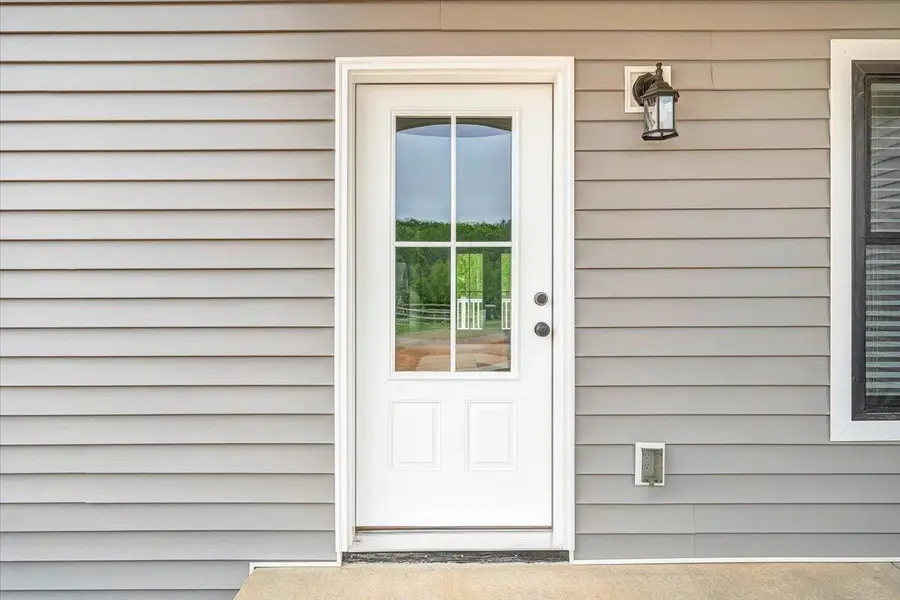 284 Windsor Castle, Moneta, VA 24121 - #2