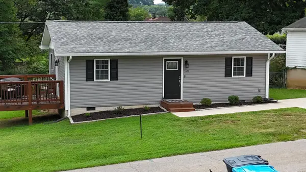 1101 Gearhart Rd Se, Roanoke, VA 24014