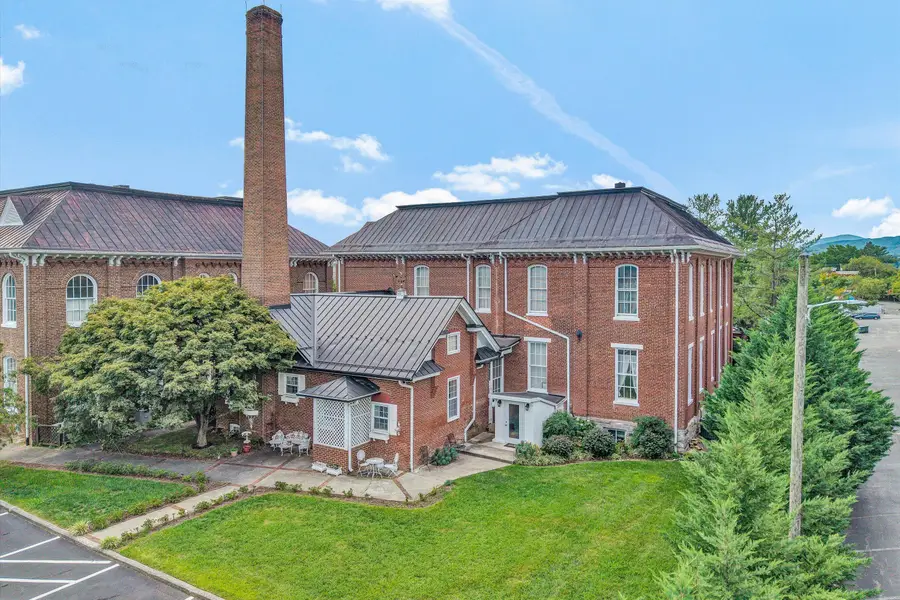 125 Academy St, Salem, VA 24153 - #3