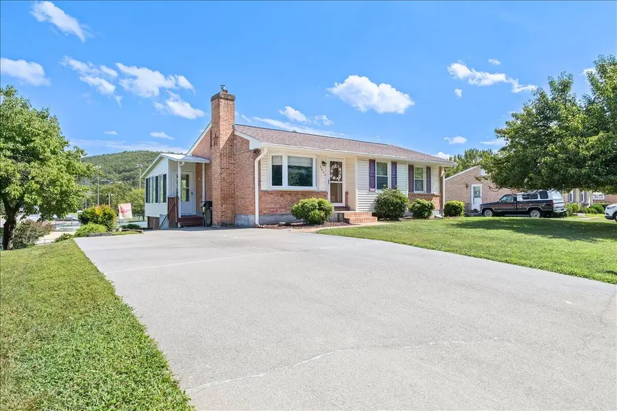 3920 Meadowlark, Roanoke, VA 24018 - #2