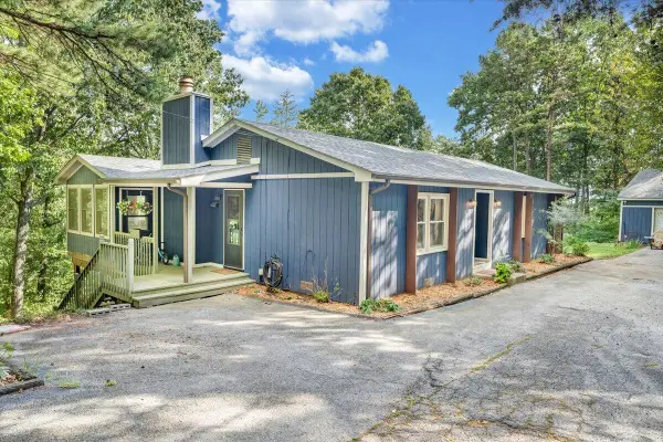 2160 La Bellevue Dr, Roanoke, VA 24012