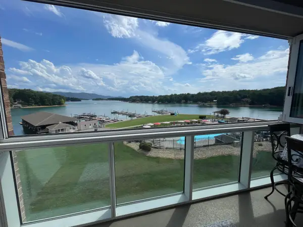 1245 Graves Harbor Trl #UNIT 225, Huddleston, VA 24104