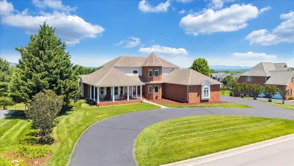 625 Frontier, Fincastle, VA 24090