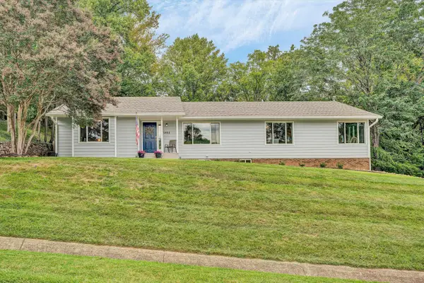 5954 Landview Dr, Roanoke, VA 24018