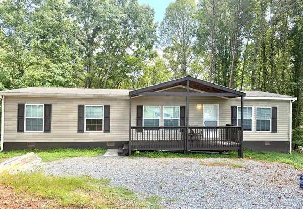 1452 White House Rd, Moneta, VA 24121